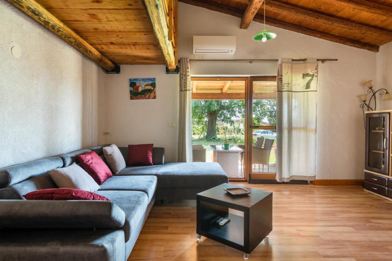 House Boris Apartman Loborika Kültér fotó